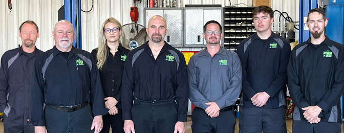 Team working | Tri City Auto Repair