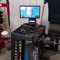 Tri City Auto Repair | The Shop And Staff Image