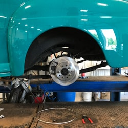 Tri City Auto Repair | The Shop And Staff Image