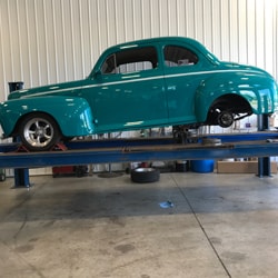 Tri City Auto Repair | The Shop And Staff Image