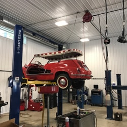 Tri City Auto Repair | The Shop And Staff Image