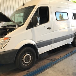 Tri City Auto Repair | The Shop And Staff Image