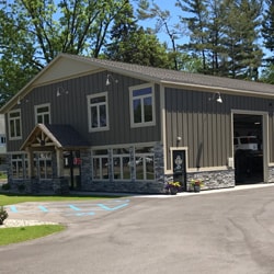 Tri City Auto Repair | The Shop And Staff Image