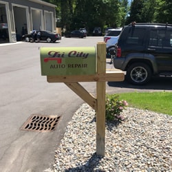 Tri City Auto Repair | The Shop And Staff Image